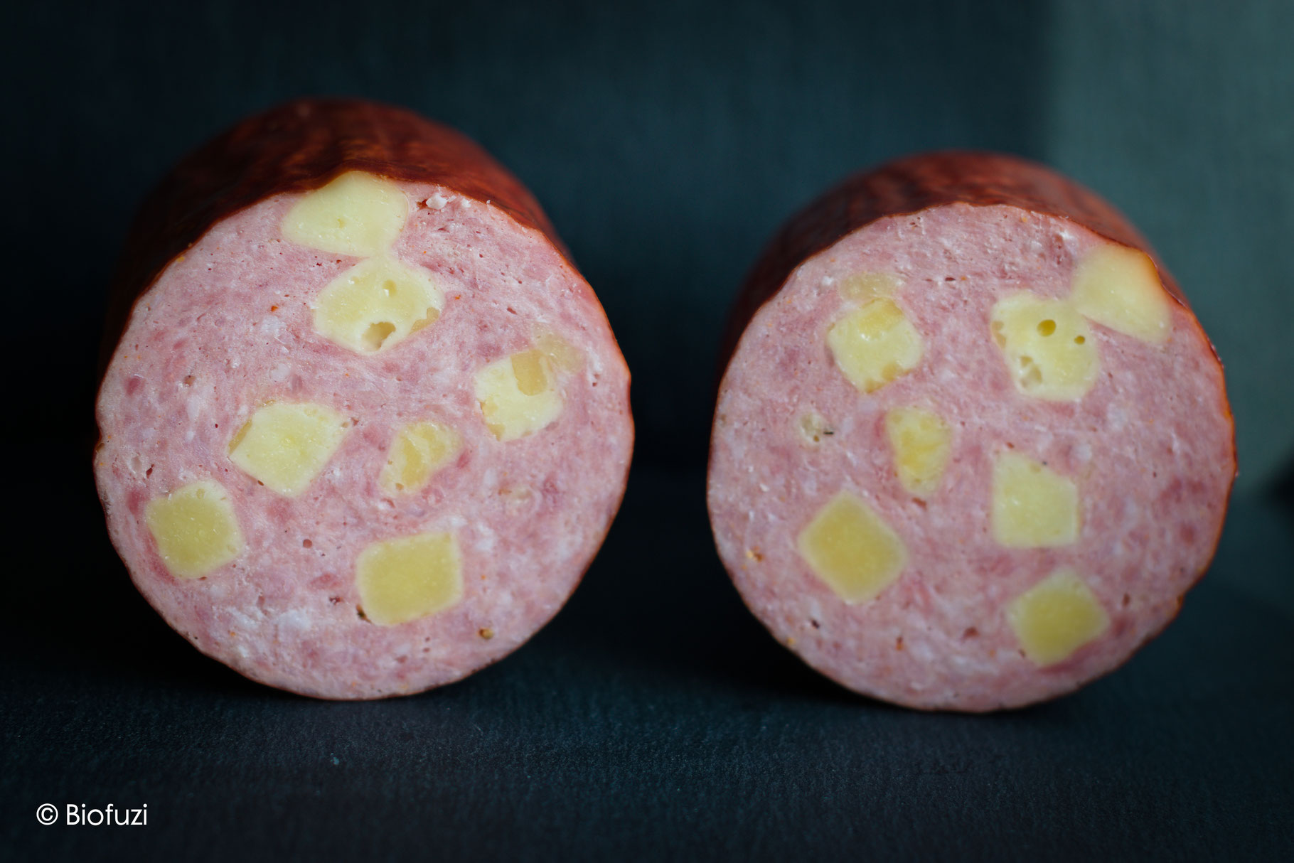 Bio Hauswurst mit Käse